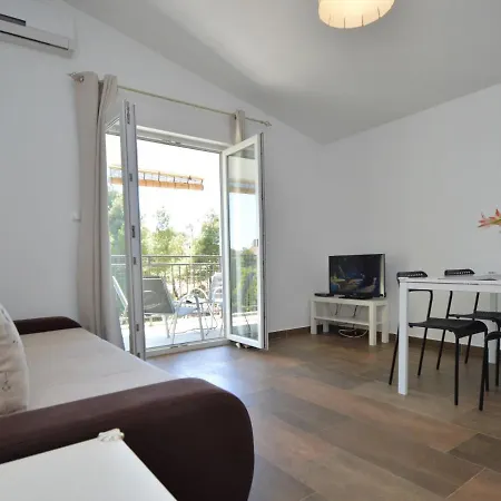 Ivka-2 By Interhome Appartement