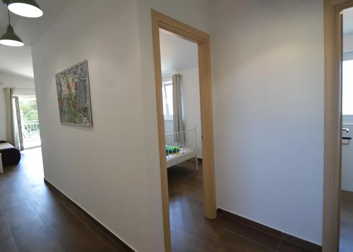 Apartamento Ivka-2 By Interhome